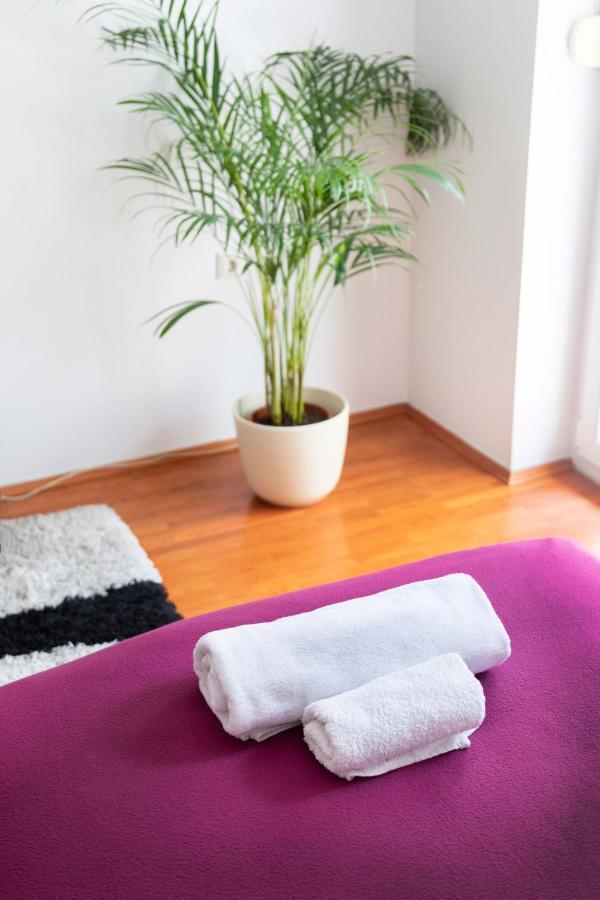Bright 2Bdr Apartment With A Balcony ซาเกร็บ ภายนอก รูปภาพ