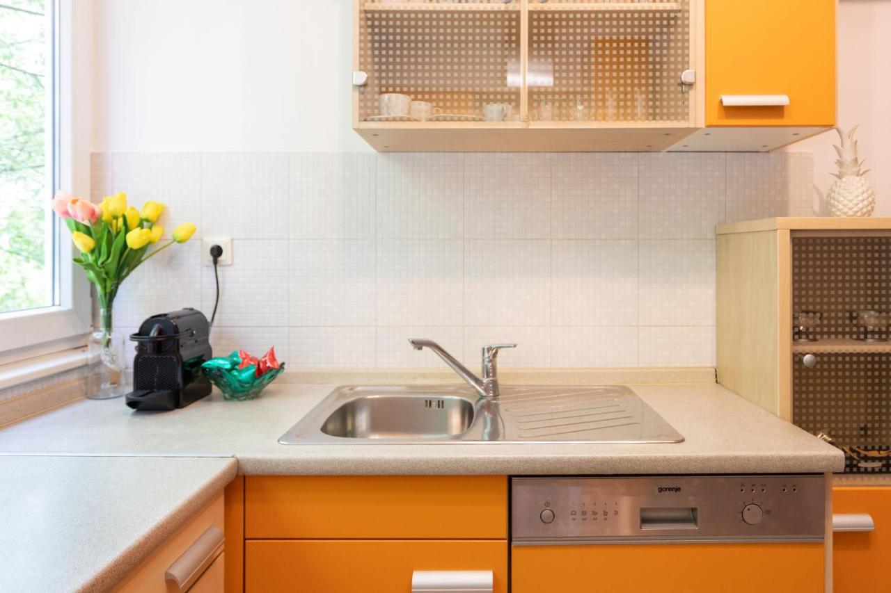 Bright 2Bdr Apartment With A Balcony ซาเกร็บ ภายนอก รูปภาพ