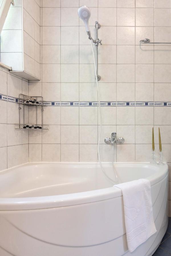 Bright 2Bdr Apartment With A Balcony ซาเกร็บ ภายนอก รูปภาพ