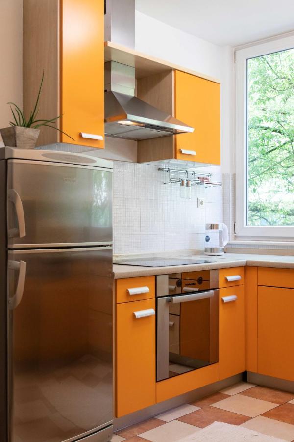 Bright 2Bdr Apartment With A Balcony ซาเกร็บ ภายนอก รูปภาพ