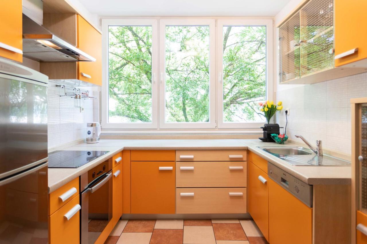 Bright 2Bdr Apartment With A Balcony ซาเกร็บ ภายนอก รูปภาพ
