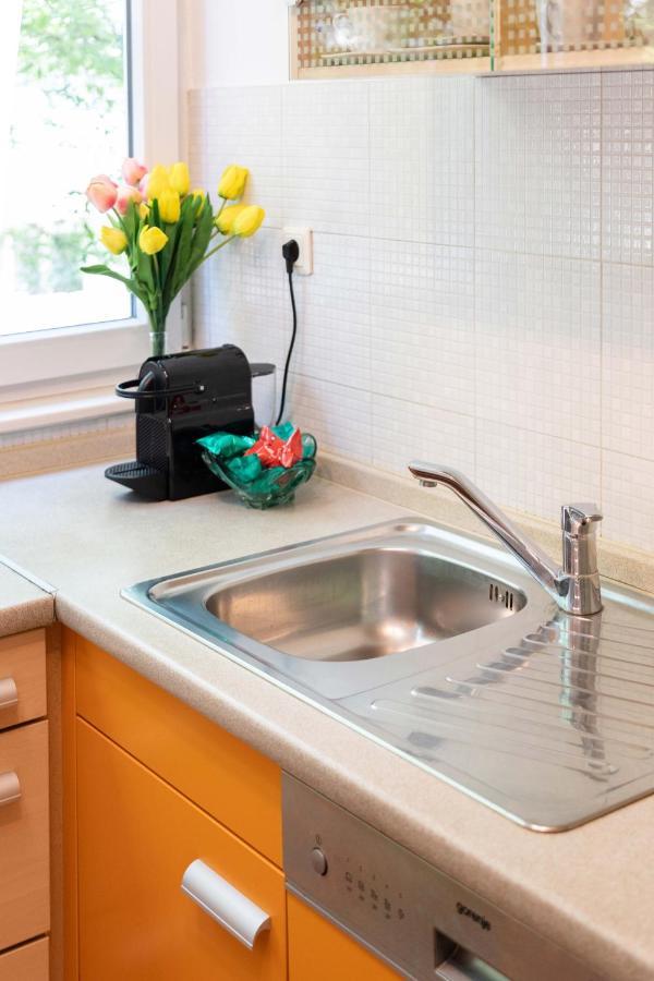 Bright 2Bdr Apartment With A Balcony ซาเกร็บ ภายนอก รูปภาพ
