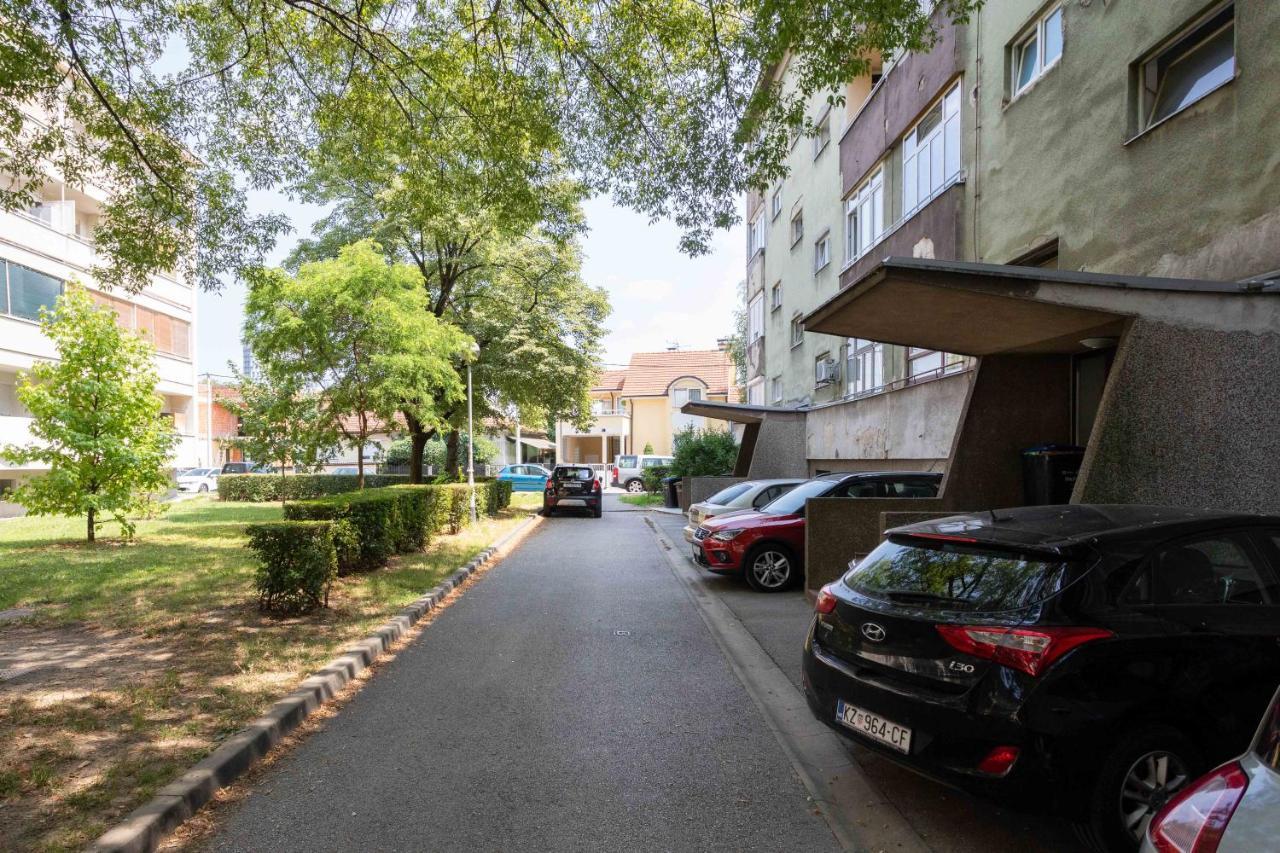 Bright 2Bdr Apartment With A Balcony ซาเกร็บ ภายนอก รูปภาพ